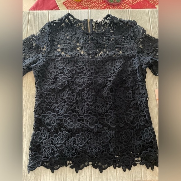 Nanette Lepore Elegant Women’s Blouse - Picture 2 of 10